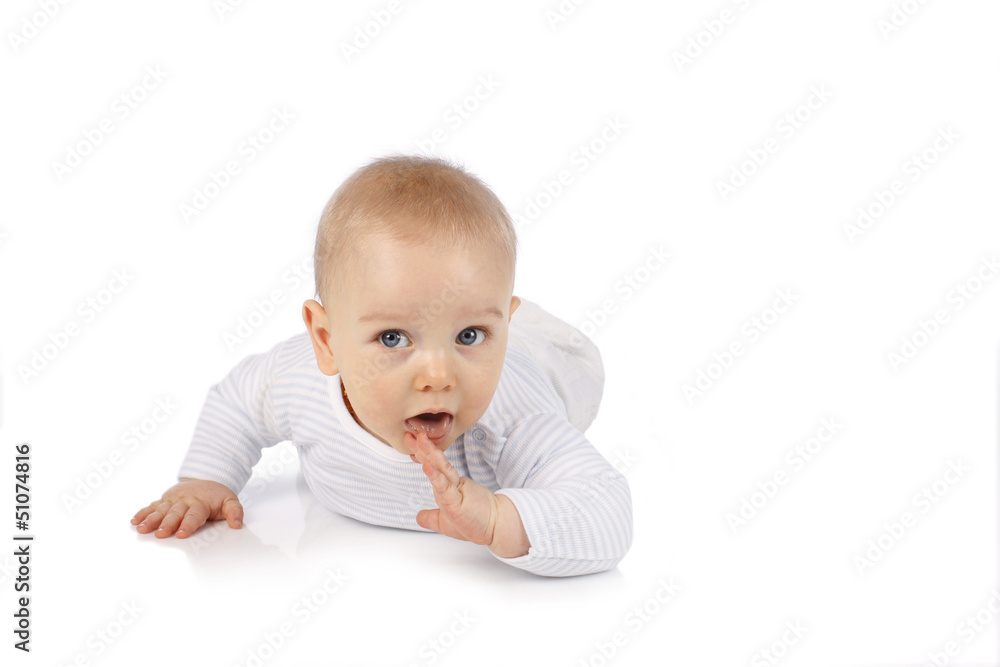 Süßes Baby mit Hand am Mund - sweet happy baby Süßes Baby mit Hand am Mund - sweet happy baby