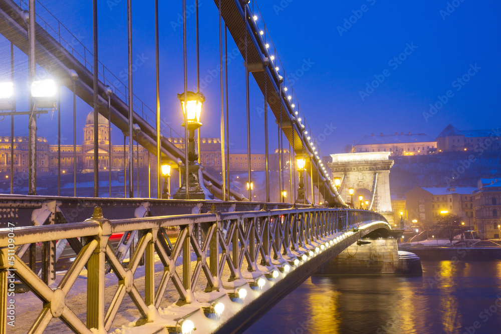Fototapeta premium Chain Bridge, Budapest, Hungary