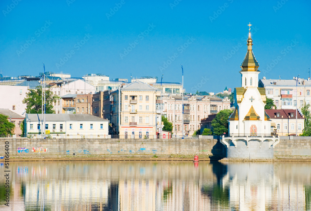 Obraz premium Киев.Вид с Днепра на церковь Николая на воде