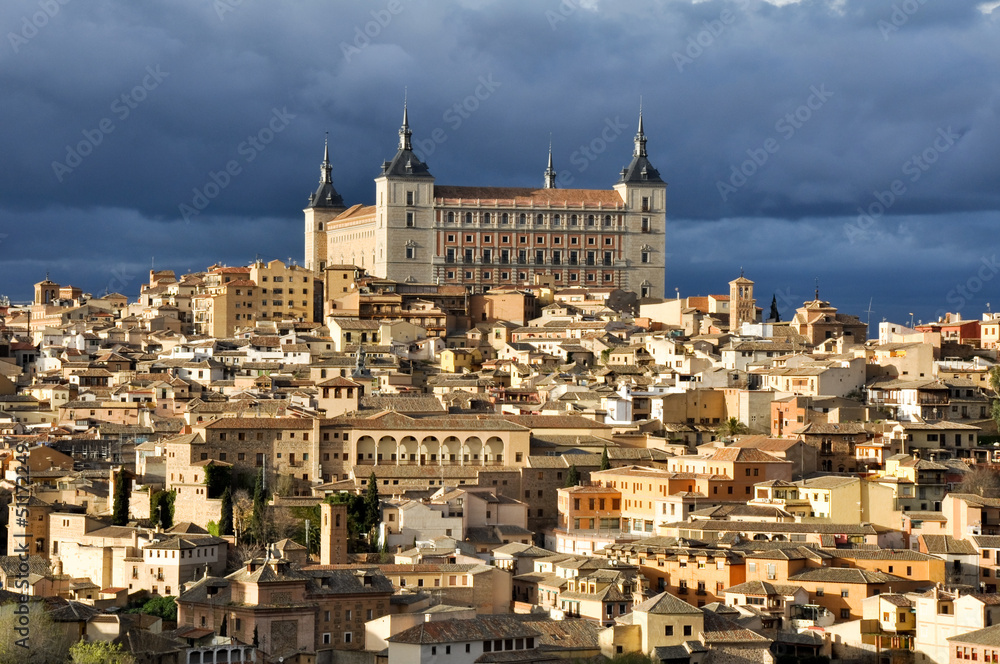 Vista del Alcázar de Toledo (España)