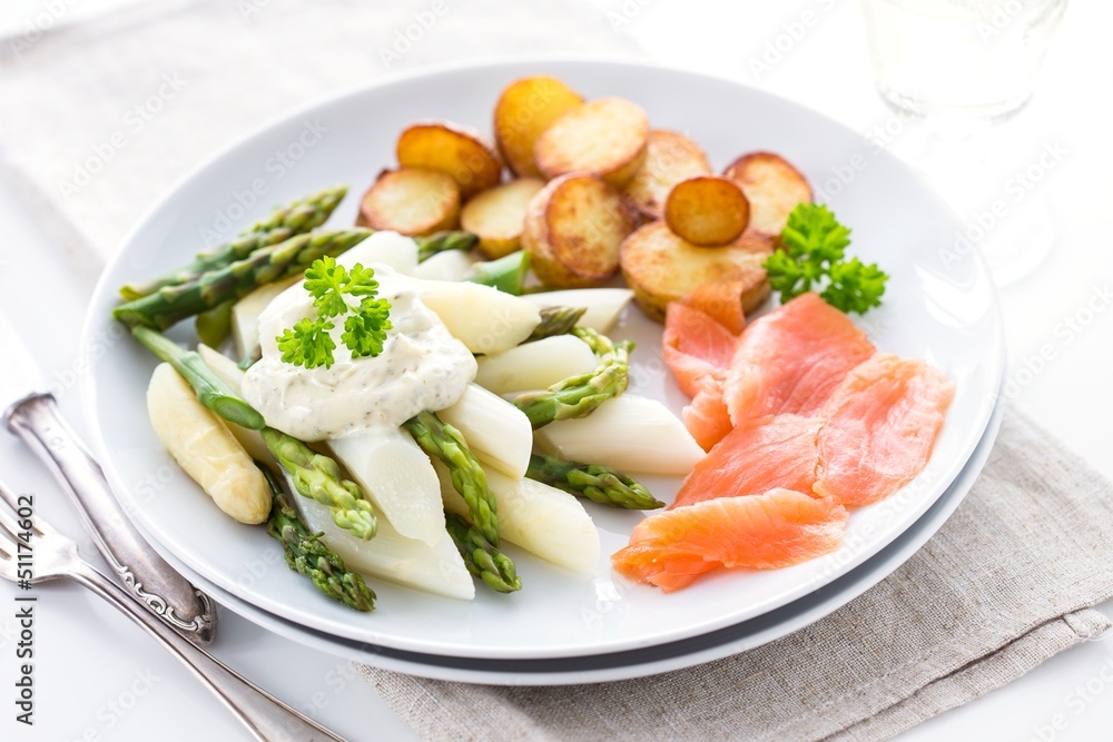 Green and white asparagus, potatoes and salmon Green and white asparagus, potatoes and salmon