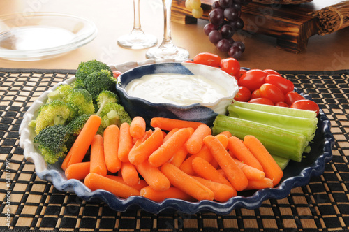 Vegetable tray