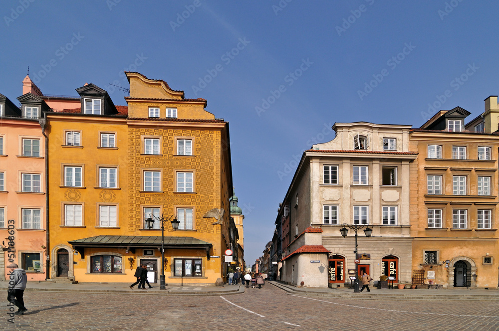Fototapeta premium Street in Warsaw, Poland