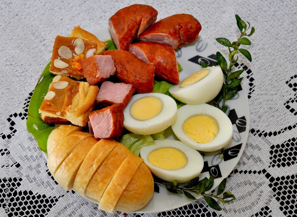 Tradycja wielkanocna - jedzenie, święconka