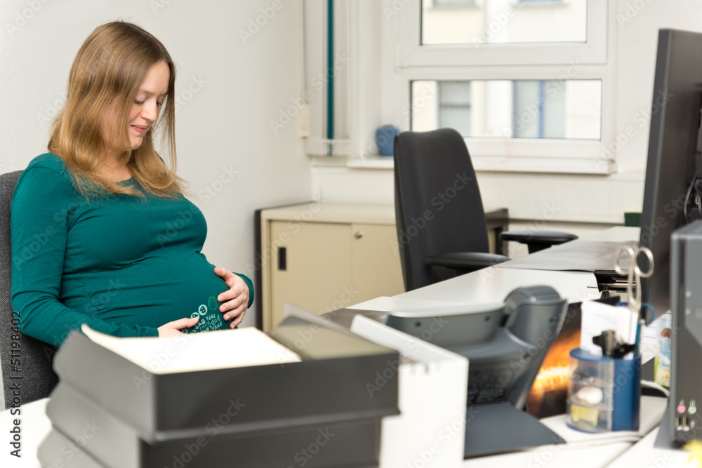 Pregnant at workplace Pregnant at workplace
