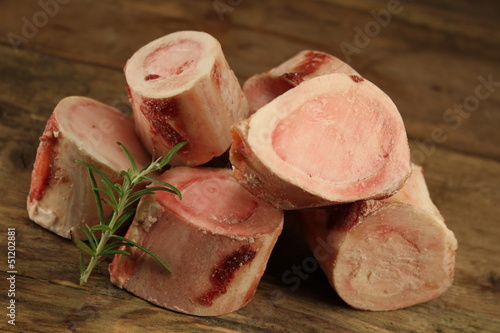 Markknochen vom Schwein - roh