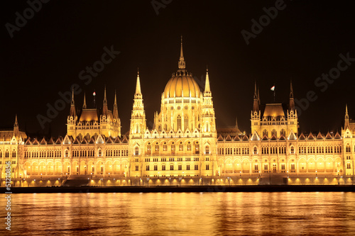 the parliament building in Budapest