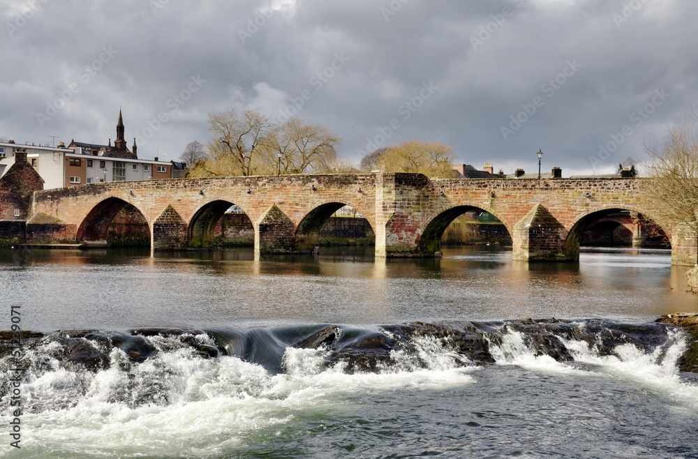 Fototapeta premium Devorgilla Bridge and River Nith in Dumfries
