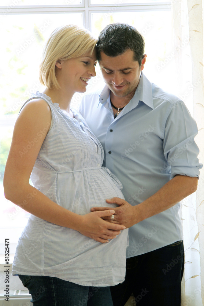 Fototapeta premium Paar erwartet Baby