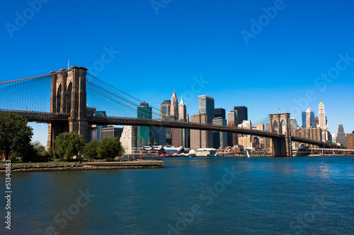 Brooklyn Bridge and Manhattan © Evgeny Dubinchuk