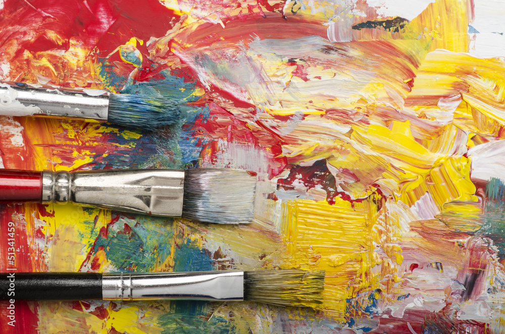 Naklejka premium colori acrilici con pennelli