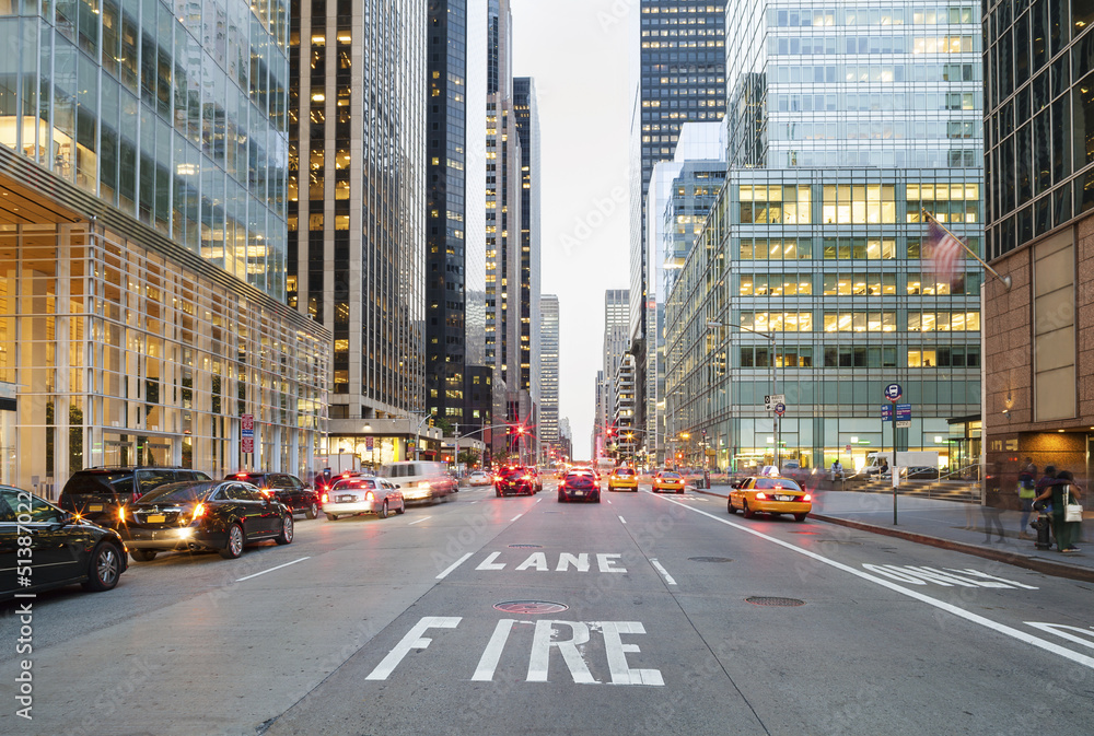 Obraz premium Nowy Jork z poziomu ulicy