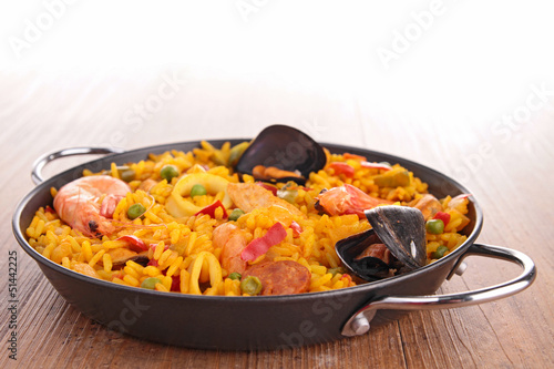 casserole with cooked paella