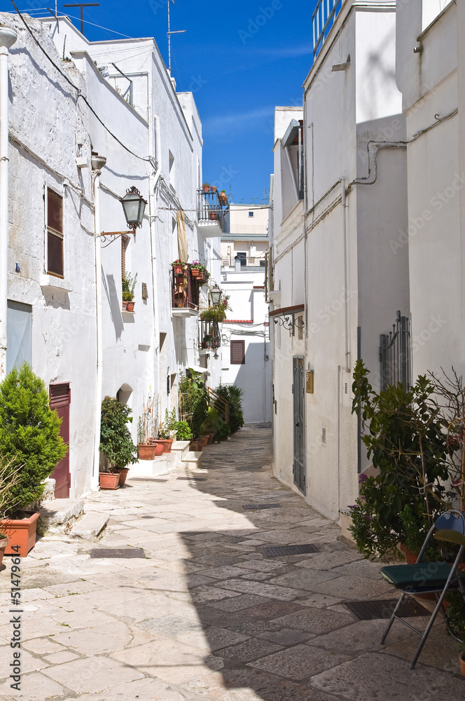 Alleyway. Mottola. Puglia. Italy.