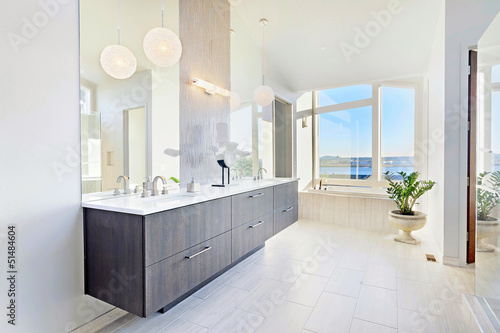Fototapeta Naklejka Na Ścianę i Meble -  Bathroom in Luxury Home