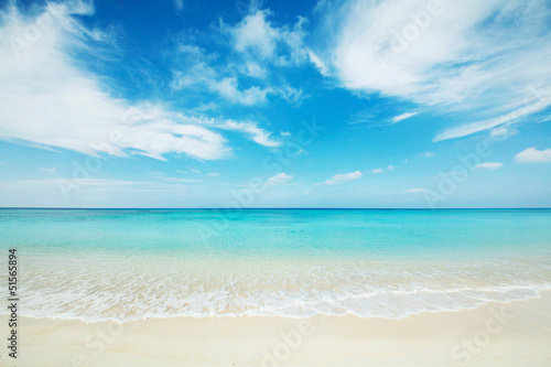 沖縄のビーチ © siro46