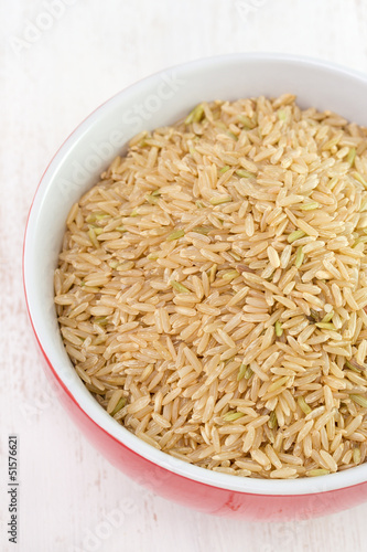 dry rice in the bowl
