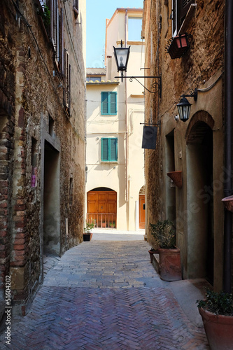 Fototapeta Naklejka Na Ścianę i Meble -   italian old  street . Tuscany