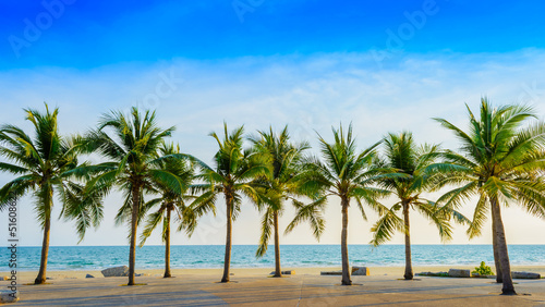 Fantastic tropical beach with palms, Thailand © meal_meaw