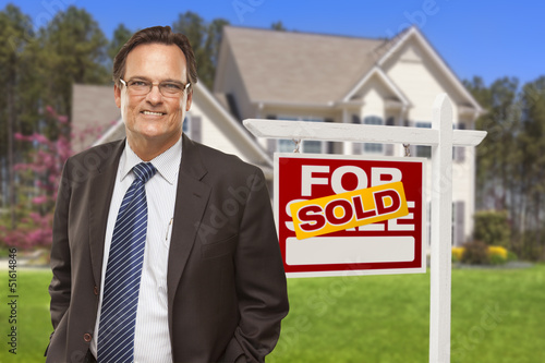 Male Real Estate Agent in F...
