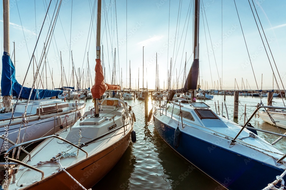 Fototapeta premium Sailing boats in the harbor