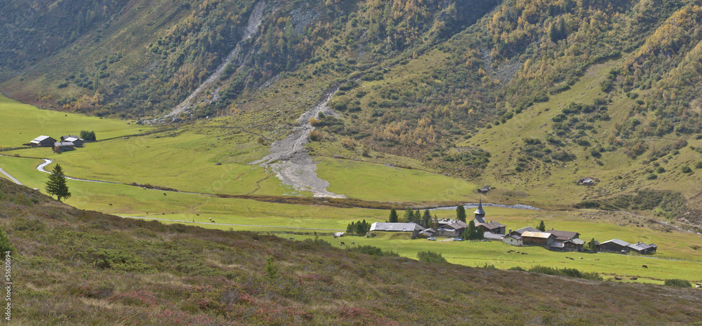 Bergdorf in den Schweizer Alpen