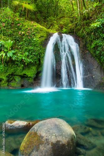 Fototapeta Naklejka Na Ścianę i Meble -  tropical waterfall