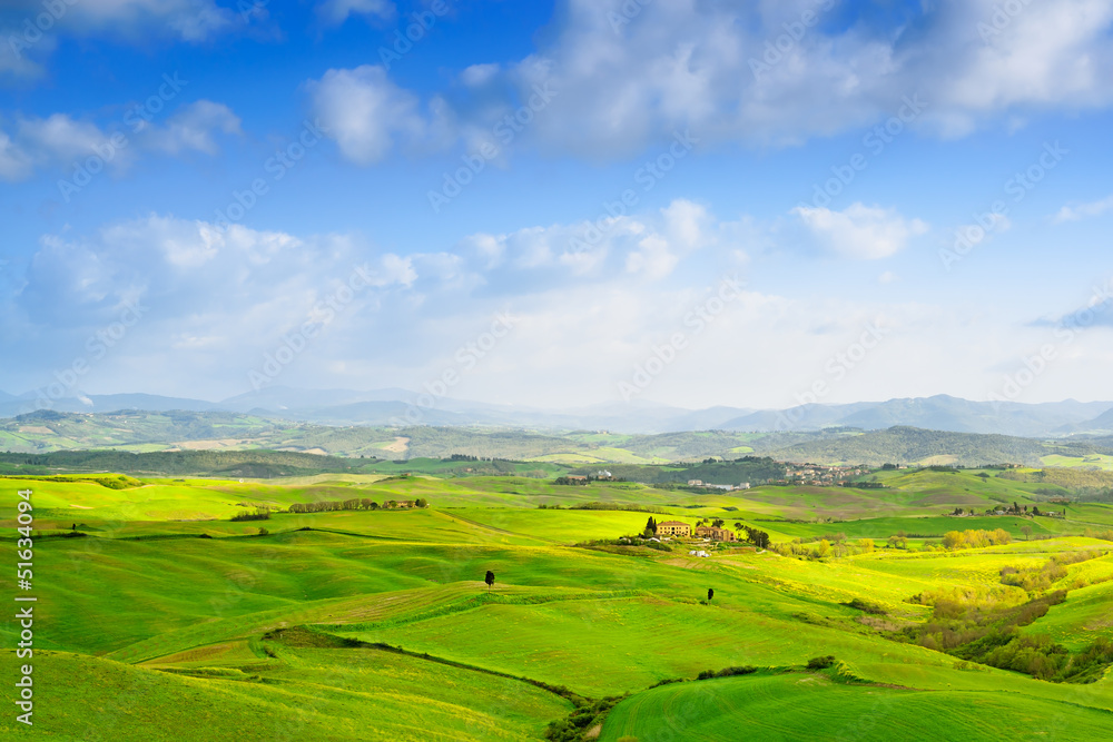 Obraz premium Tuscany, Rural Landscape near Volterra in spring, Italy.