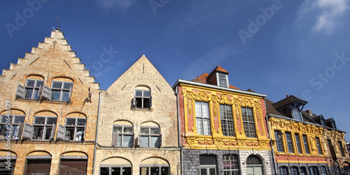 Fototapeta Naklejka Na Ścianę i Meble -  Façade dans les rues du Vieux-Lille - France
