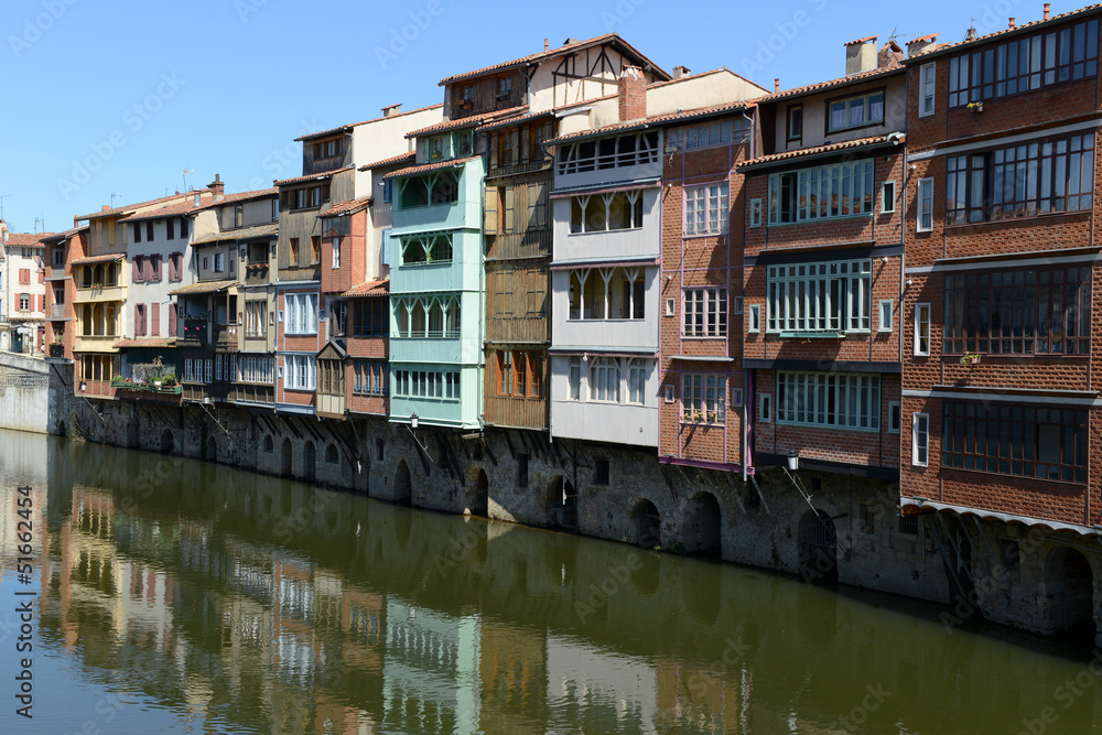Obraz premium Maisons sur l'Agoût à Castres