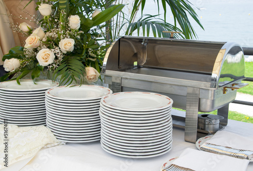 Billede på lærred Italian empty catering food warmer