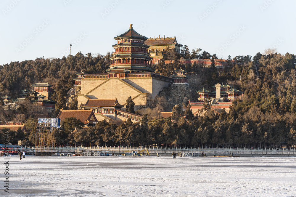 Obraz premium Summer Palace in winter