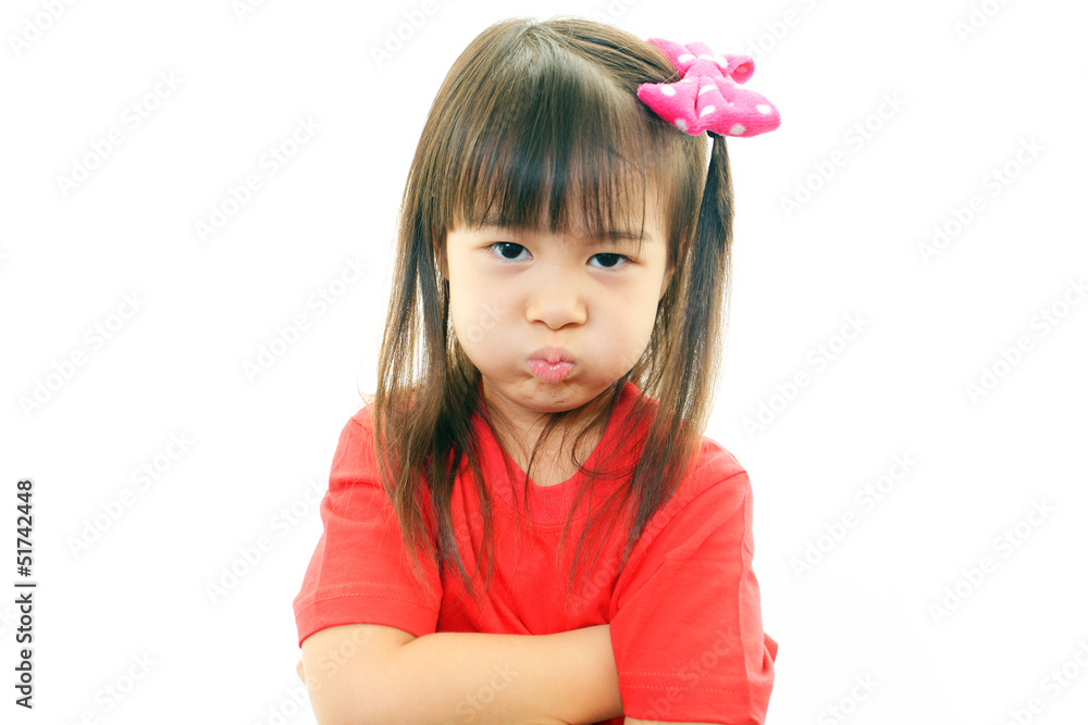 不満な表情の女の子 不満な表情の女の子