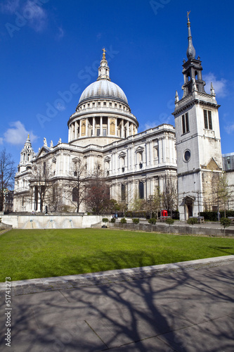 St. Paul's Cathedral and the Tower of St. Augustine Church in Lo