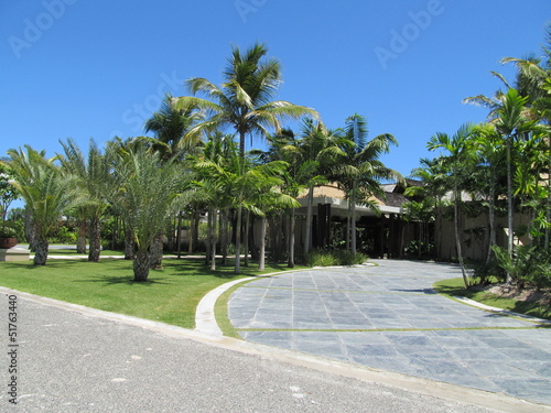 las elegantes vías de acceso a la casa