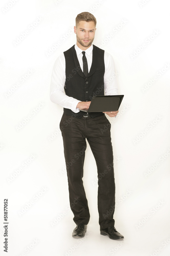 junger Mann mit Laptop junger Mann mit Laptop