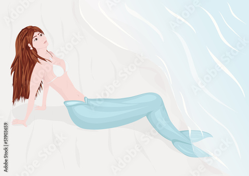 sirena sulla spaiggia