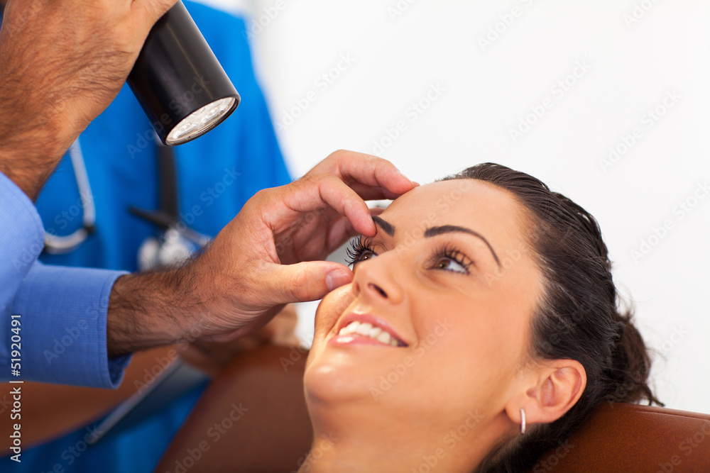 woman in for eye check up