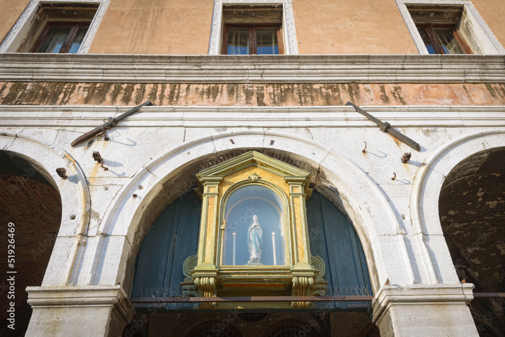 Obraz premium Ancient Virgin Mary shrine
