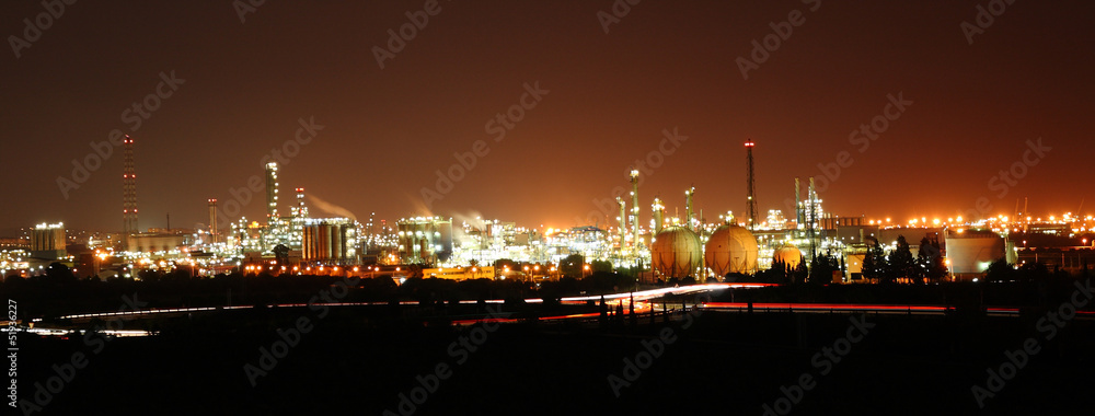 Fototapeta premium industria quimica de noche