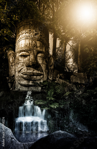 Bayons Angor-Wat waterfall