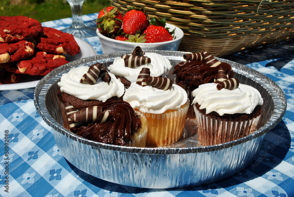 Gourmet Picnic Cupcakes, Cookies and Berries Gourmet Picnic Cupcakes, Cookies and Berries