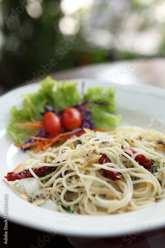 Spaghetti with bacon and mussel