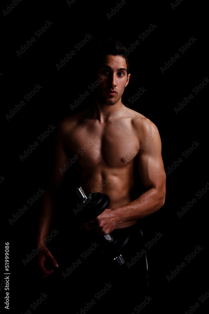 portret of a muscular young man