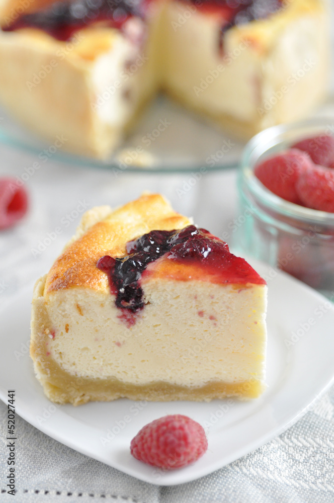 Käsekuchen mit Beeren Käsekuchen mit Beeren