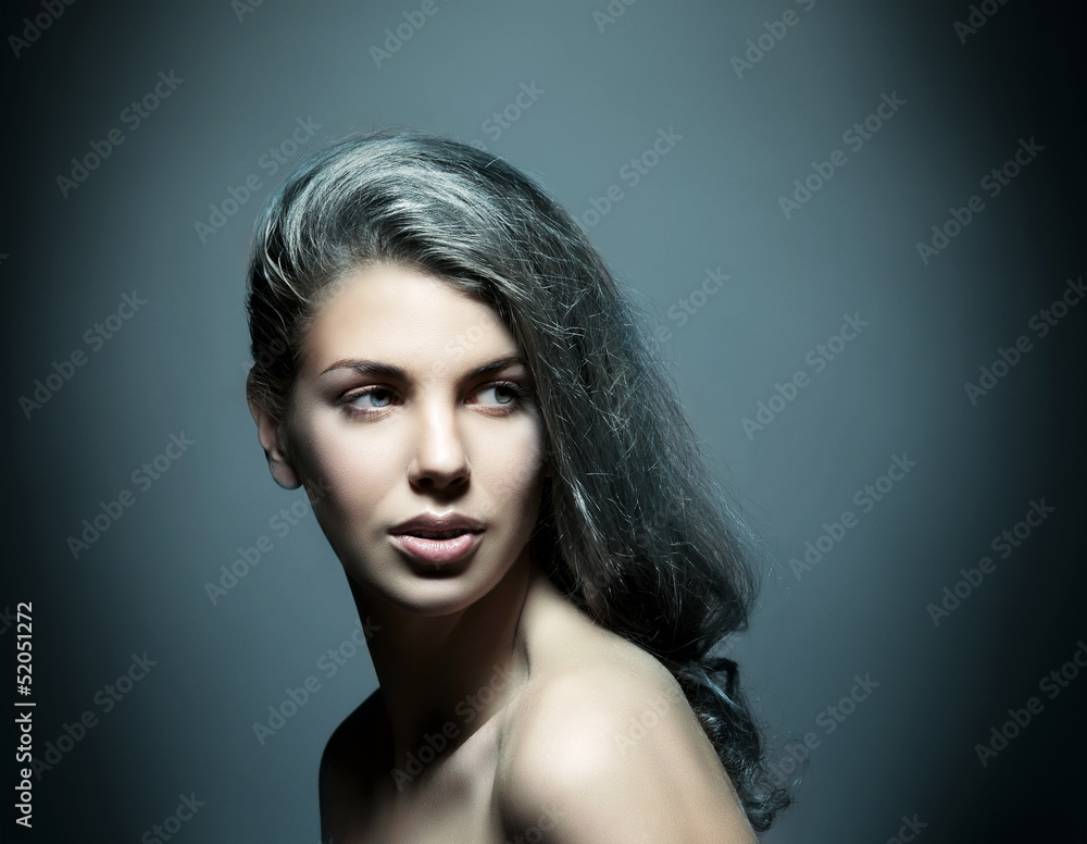 Fototapeta premium Beauty portrait of a young and attractive Caucasian woman