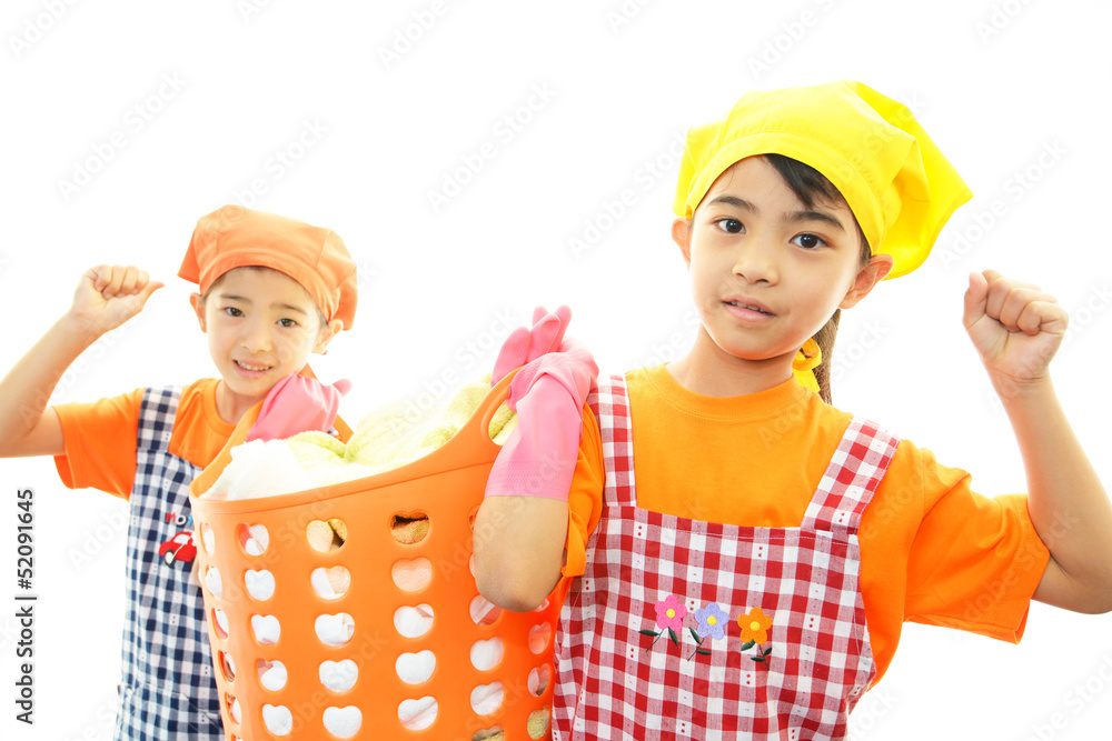 家事を手伝う女の子 家事を手伝う女の子