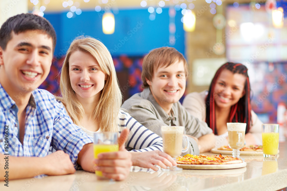 © pressmaster - Good time © pressmaster - Good time