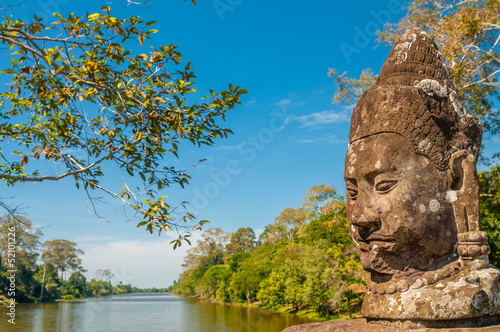 Statue at The Bridge to Bayon with River © milosk50