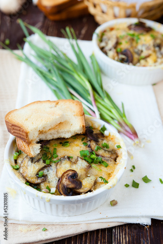 rice with mushrooms and crispy cheese
